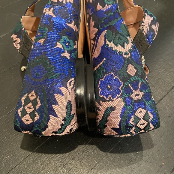 J crew Blue Floral Embellished Flats pristine condition 9.5 - Picture 2 of 7